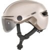 ABUS-HUD-Y-ACE-casque-velo-premium-pour-ville-et-velo-electrique.jpg Abus Hud-Y Ace - Casque Urbain avec Éclairage LED Magnétique