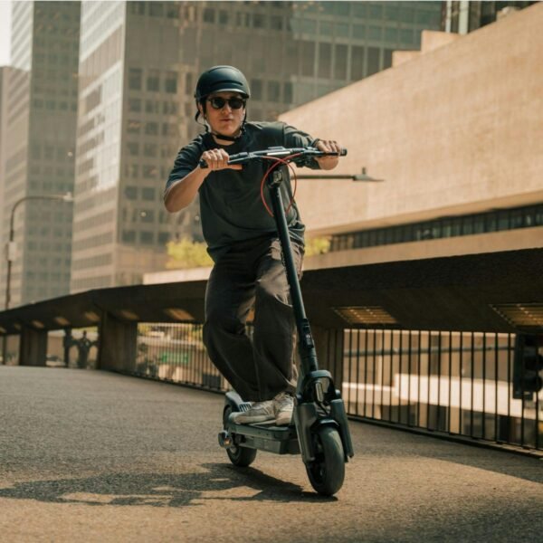 Acheter-Segway-Ninebot-Max-G3-E-au-meilleur-prix.jpg Segway Ninebot Max G3 E - Autonomie 70km & Suspension