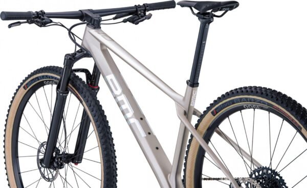 Avis-BMC-Twostroke-01-Three-GX-Eagle-pour-cross-country-moderne.jpg BMC Twostroke 01 Three Sram GX Eagle 12V 29