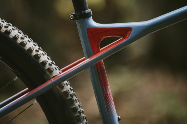 Lapierre-Prorace-CF-VTT-carbone-29-pouces-haut-de-gamme-scaled-1.jpg Lapierre Prorace CF - VTT Carbone Technologie 3D Tubular