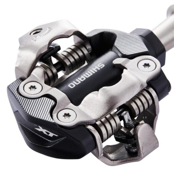 Pedales-Shimano-Deore-XT-M8100-pour-XC-et-cyclo-cross.jpg Shimano Deore XT M8100 - Pédales Automatiques VTT XC Performance