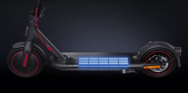 Xiaomi Electric Scooter 4 Pro - Deck Élargi & Confort